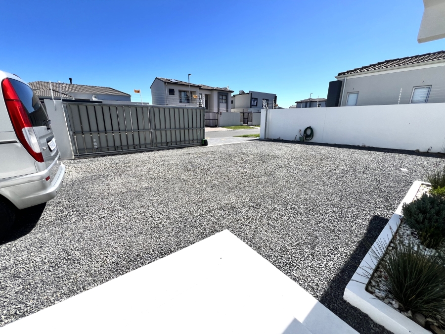 To Let 1 Bedroom Property for Rent in Sandown Estate Western Cape
